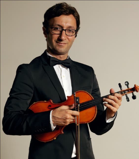 Navid Kandelousi